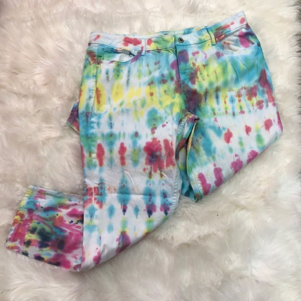 LIZ CLAIRBORNE Tie Dyed High Waisted Jeans Size 14